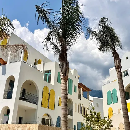 Boo Santorini Albania Dhërmi
