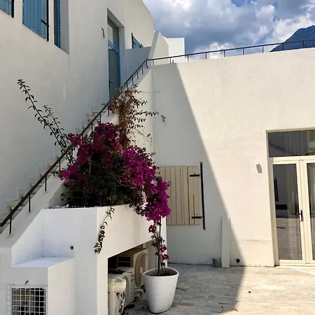 Boo Santorini Albania Apartmán